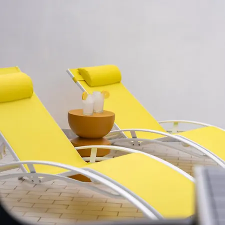 Rooftop Terrace - Your Oasis In The *
