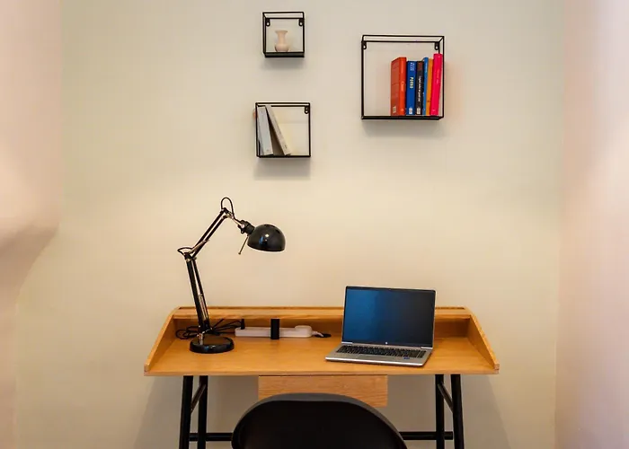 Rooftop Terrace - Your Oasis In The * 나폴리