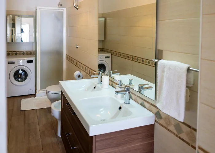 아파트 Rooftop Terrace - Your Oasis In The 나폴리